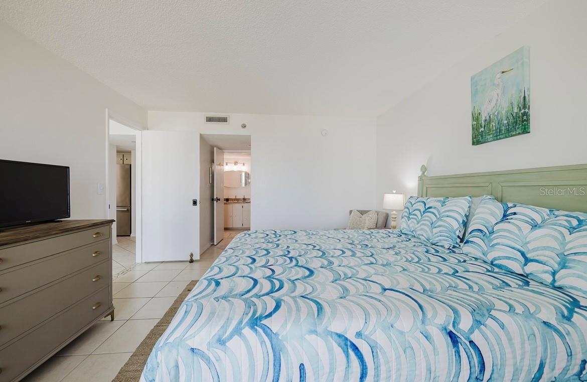 1 OCEANS WEST BLVD #8A4, DAYTONA BEACH, FL, 32118