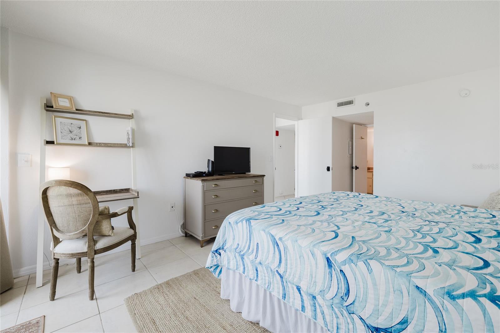 1 OCEANS WEST BLVD #8A4, DAYTONA BEACH, FL, 32118