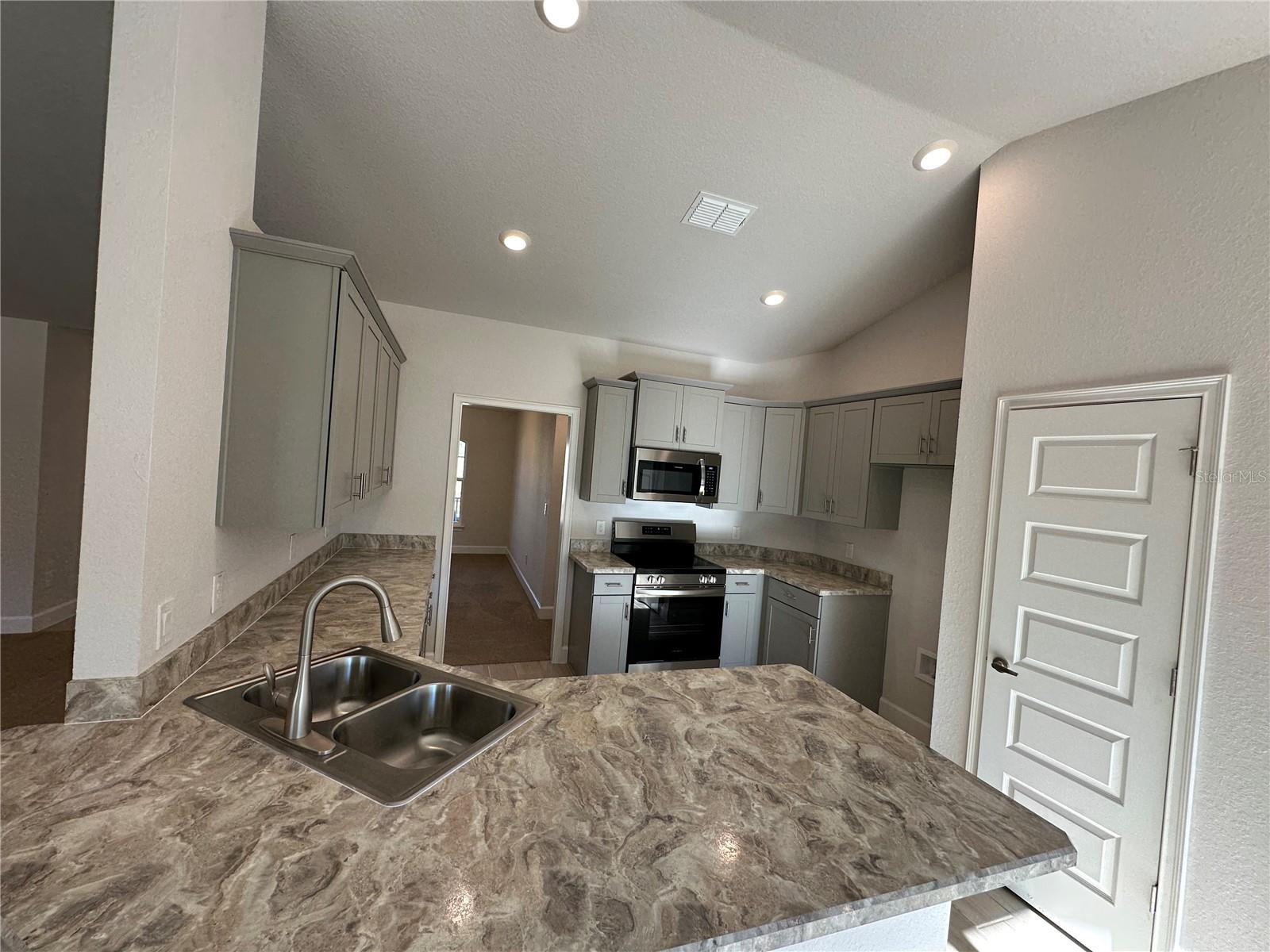 13 ASH RD, OCALA, FL, 34472