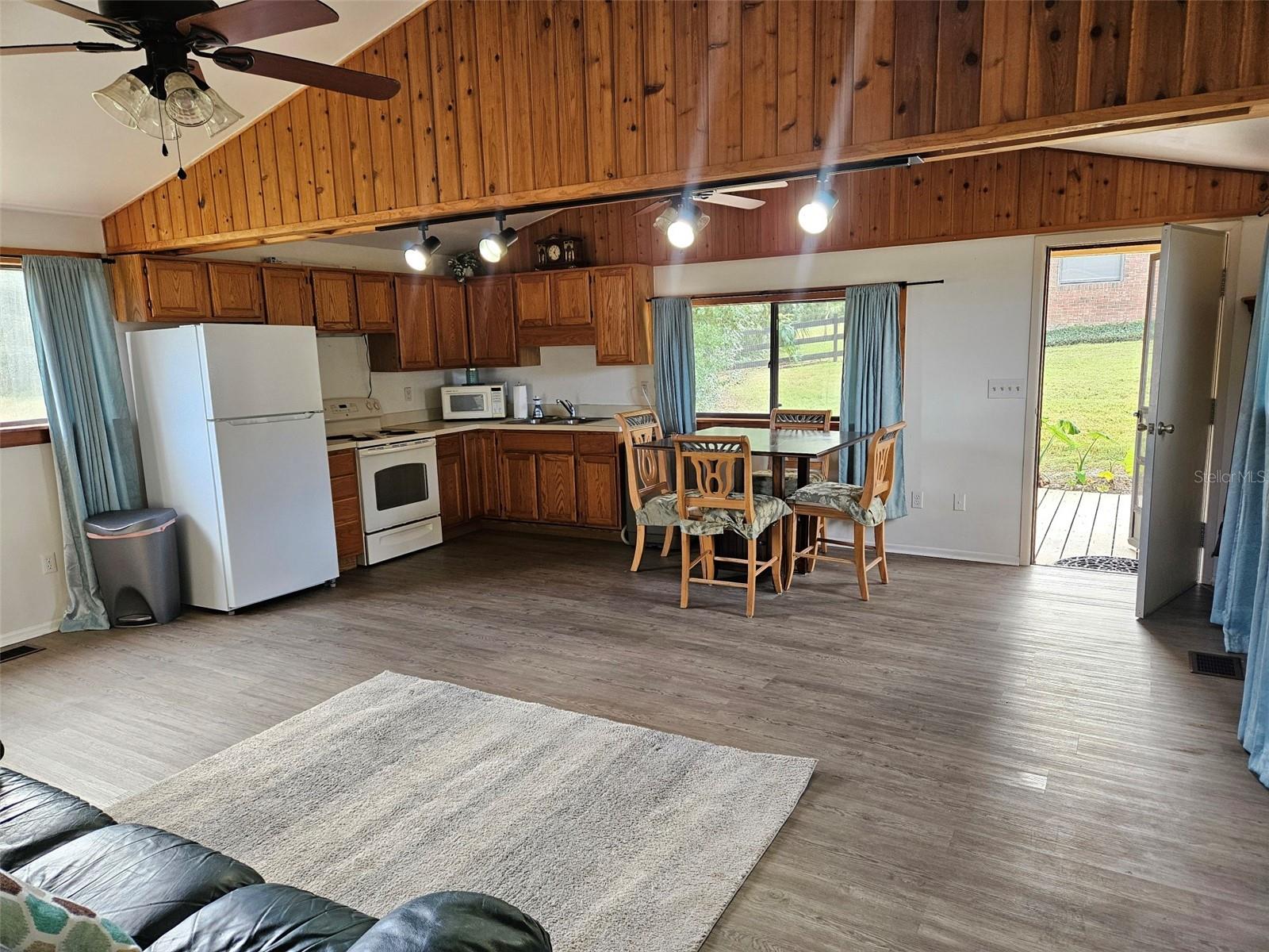 2285 WILMHURST RD, DELAND, FL, 32720