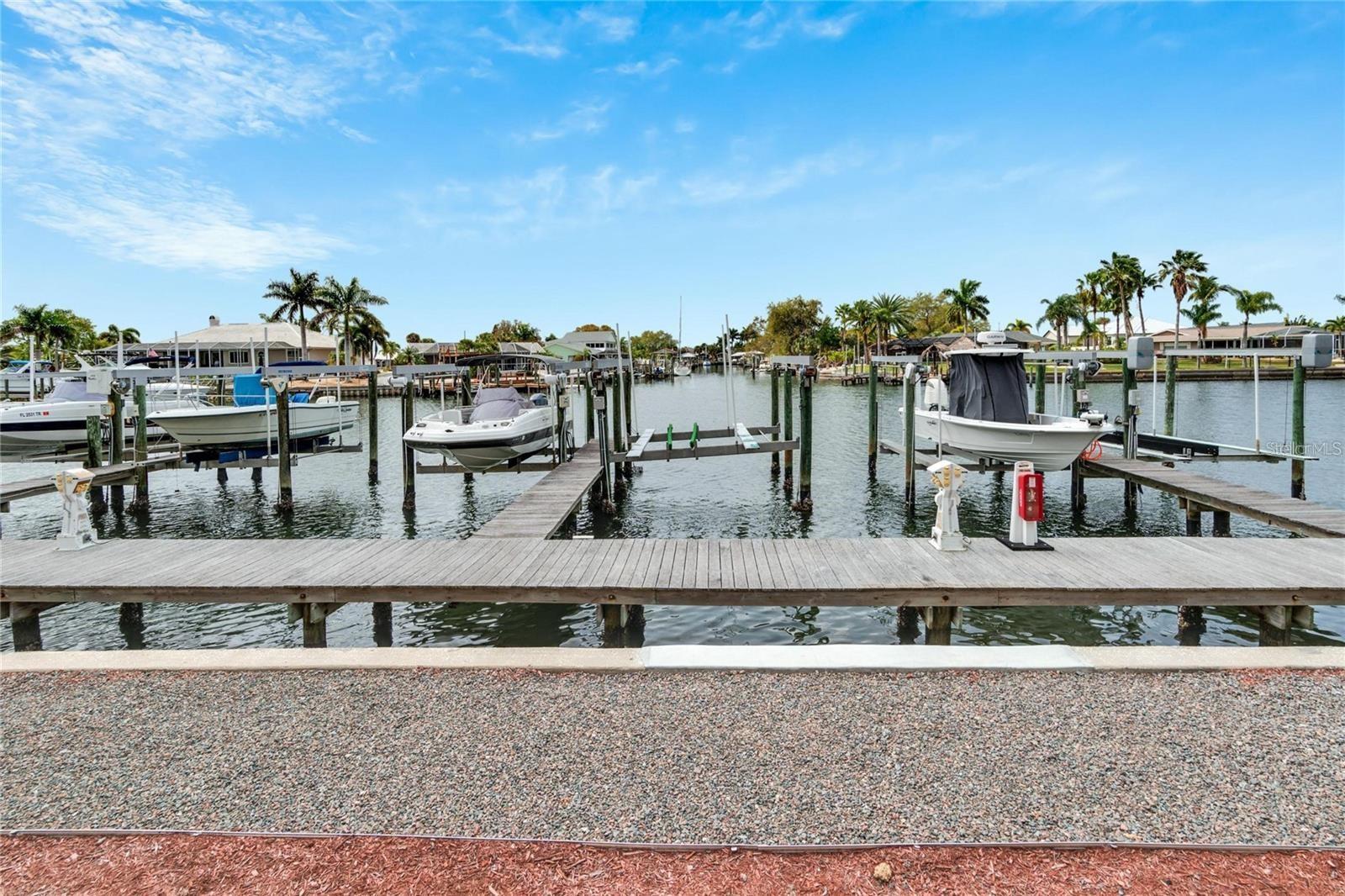 6414 SUNSET BAY CIR, APOLLO BEACH, FL, 33572