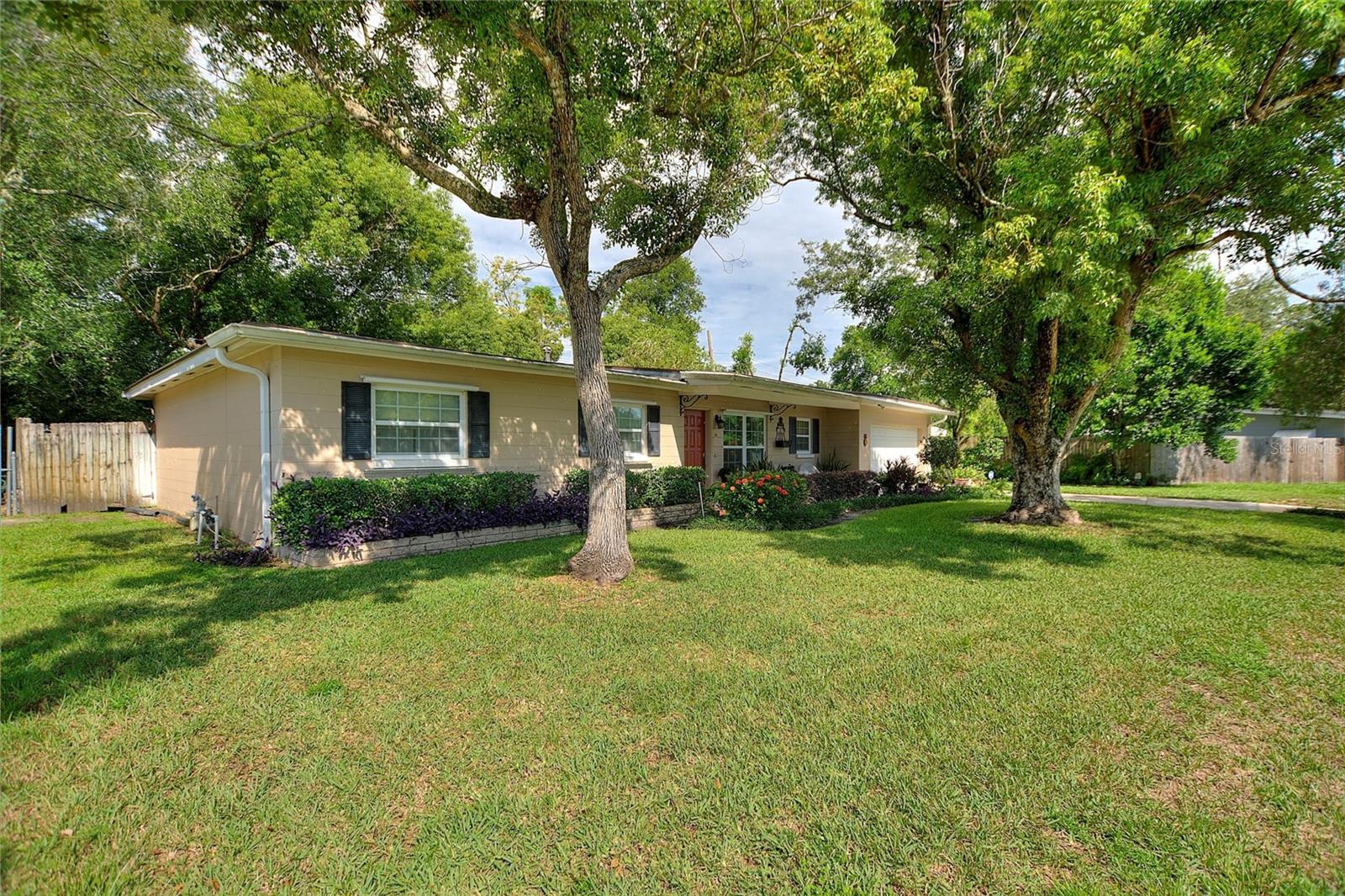 8102 LAKE EVE DR, ORLANDO, FL, 32810