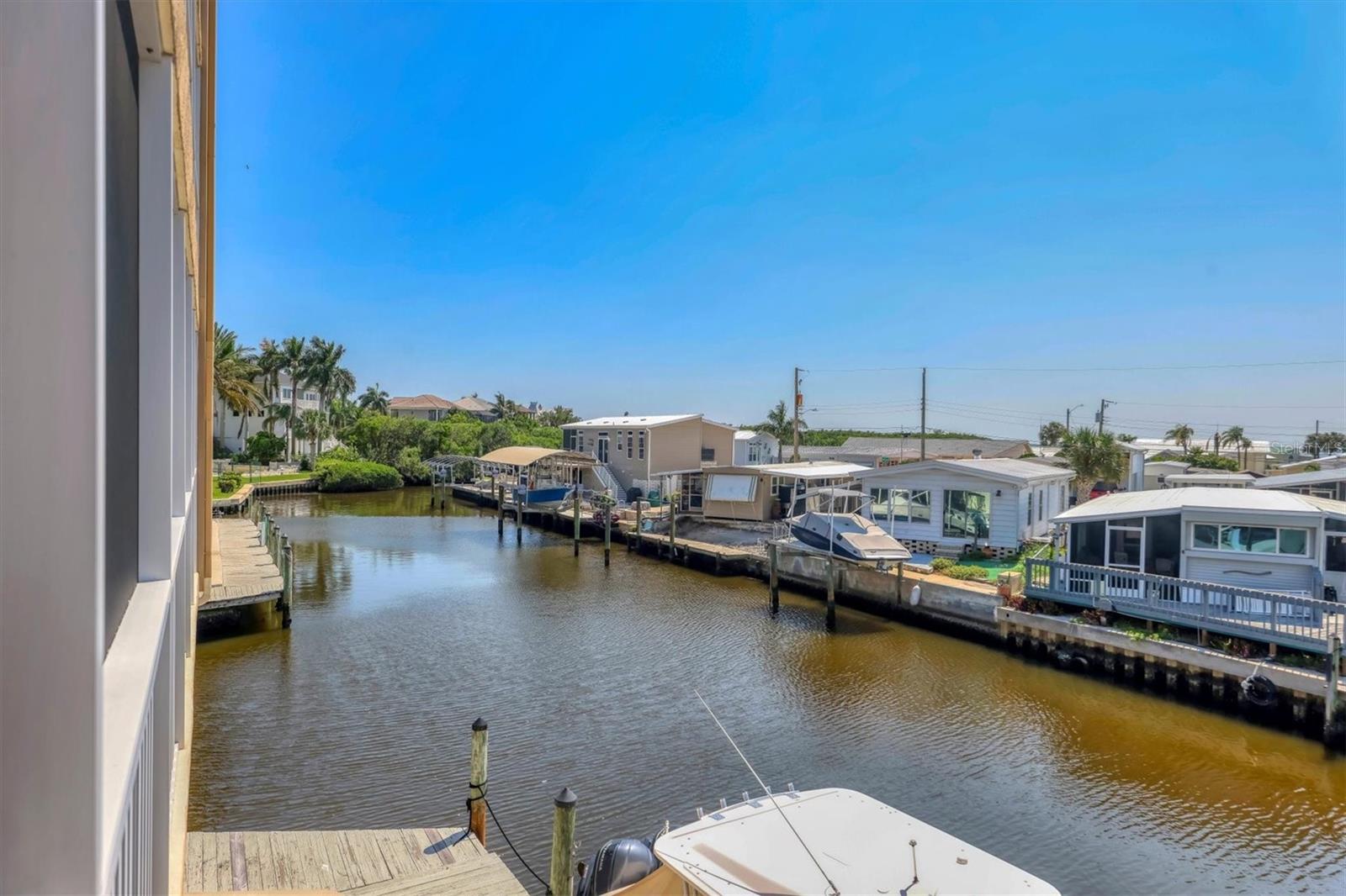 1714 69TH AVE W #B205, BRADENTON, FL, 34207