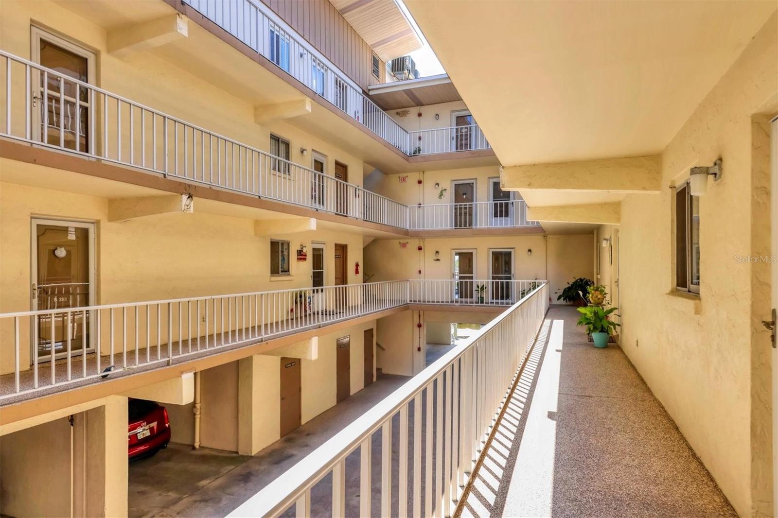 1714 69TH AVE W #B205, BRADENTON, FL, 34207