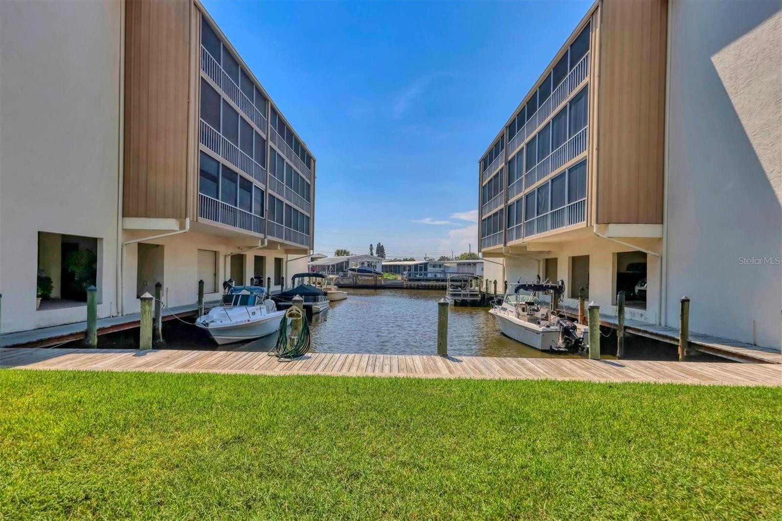 1714 69TH AVE W #B205, BRADENTON, FL, 34207