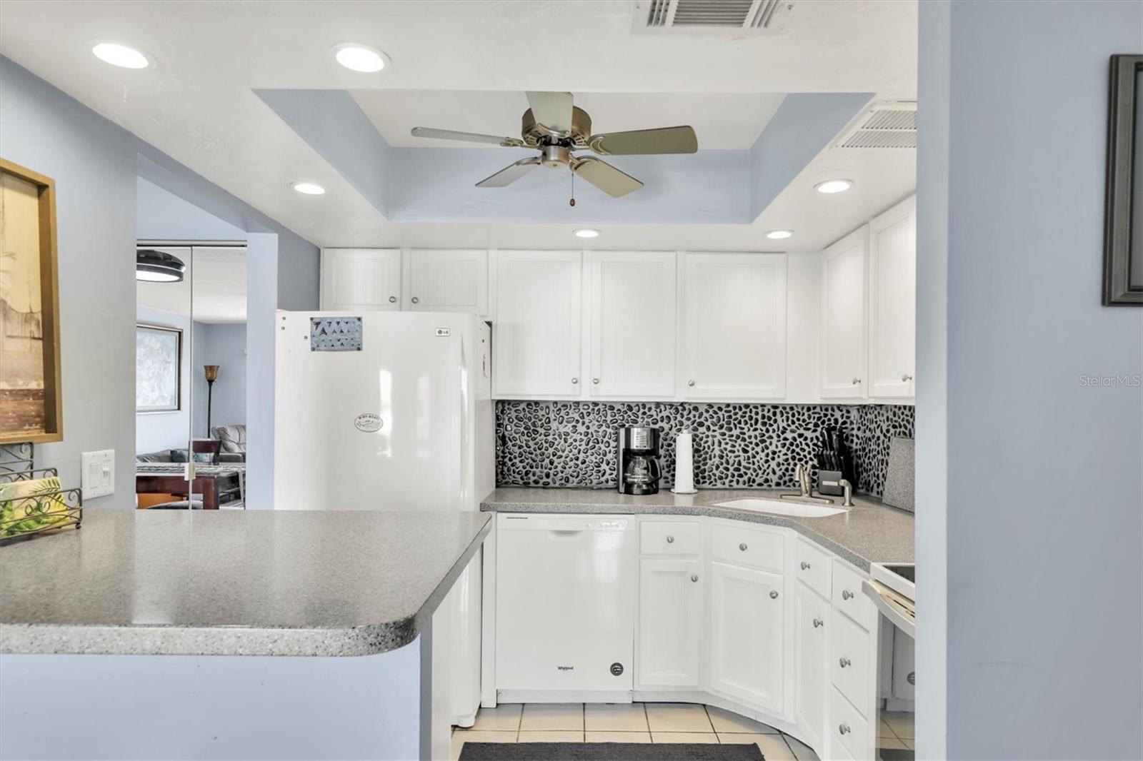 1714 69TH AVE W #B205, BRADENTON, FL, 34207