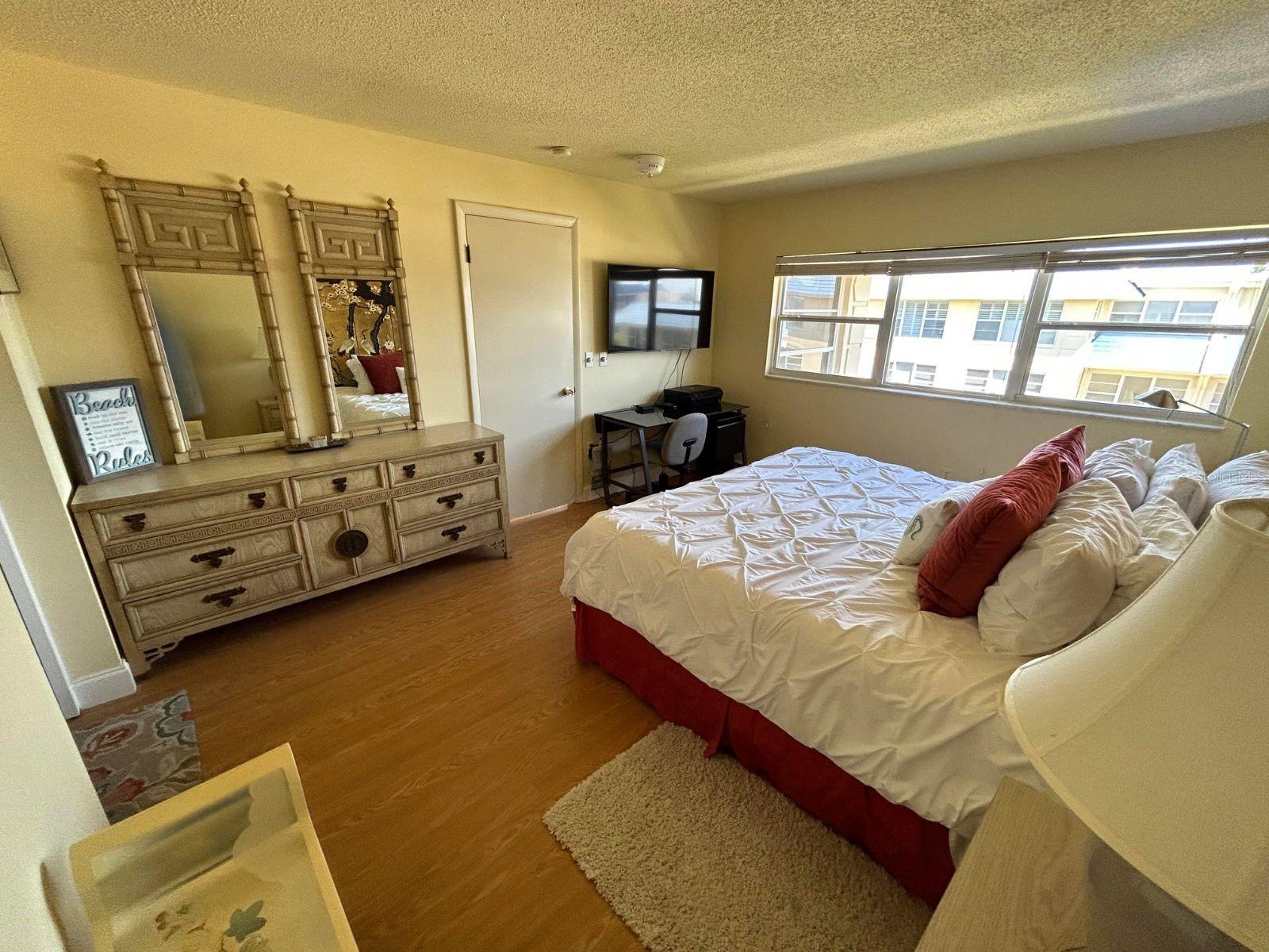 3804 GULF OF MEXICO DR #B402, LONGBOAT KEY, FL, 34228