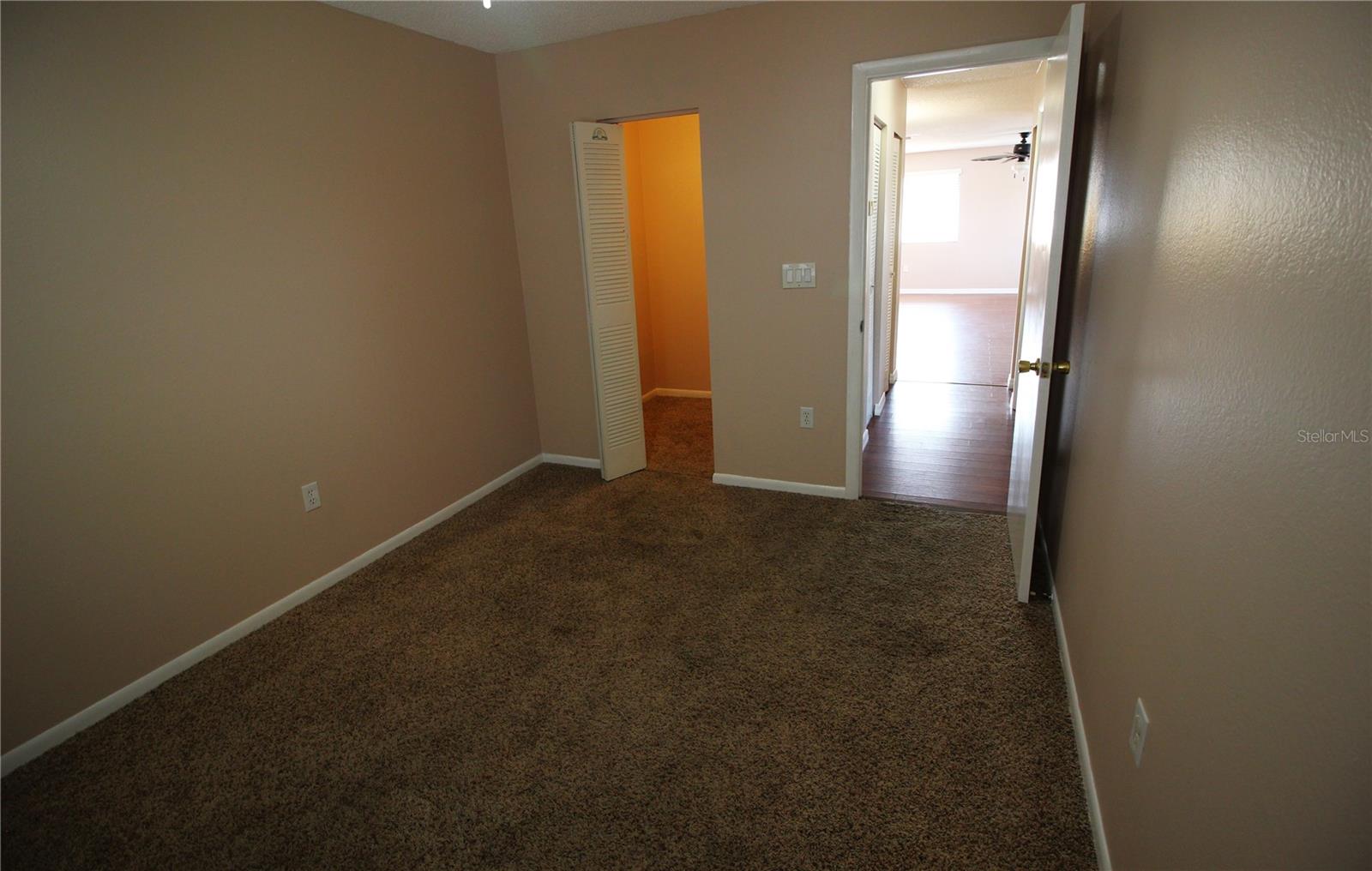 U8253343 Property Photo