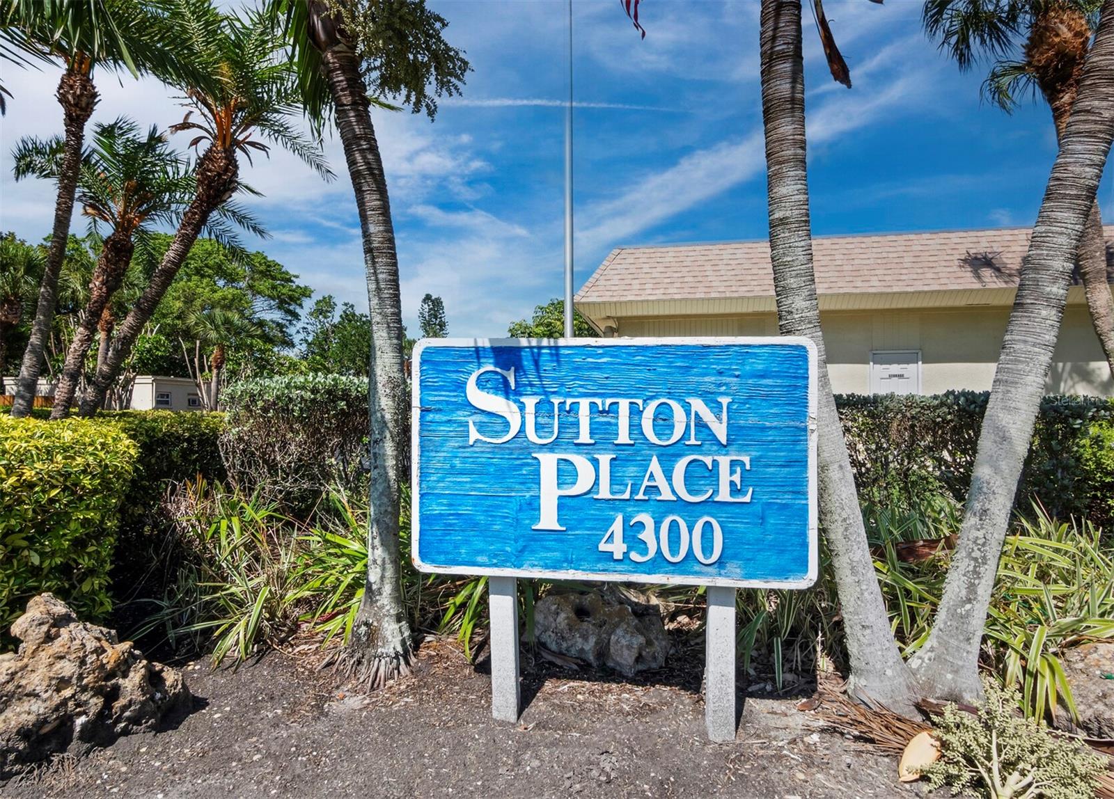 569 SUTTON PL, LONGBOAT KEY, FL, 34228