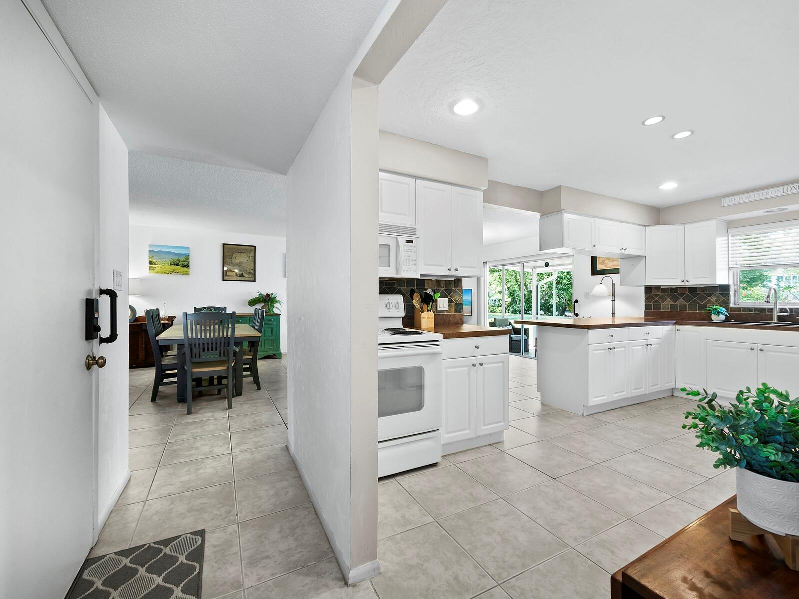 569 SUTTON PL, LONGBOAT KEY, FL, 34228