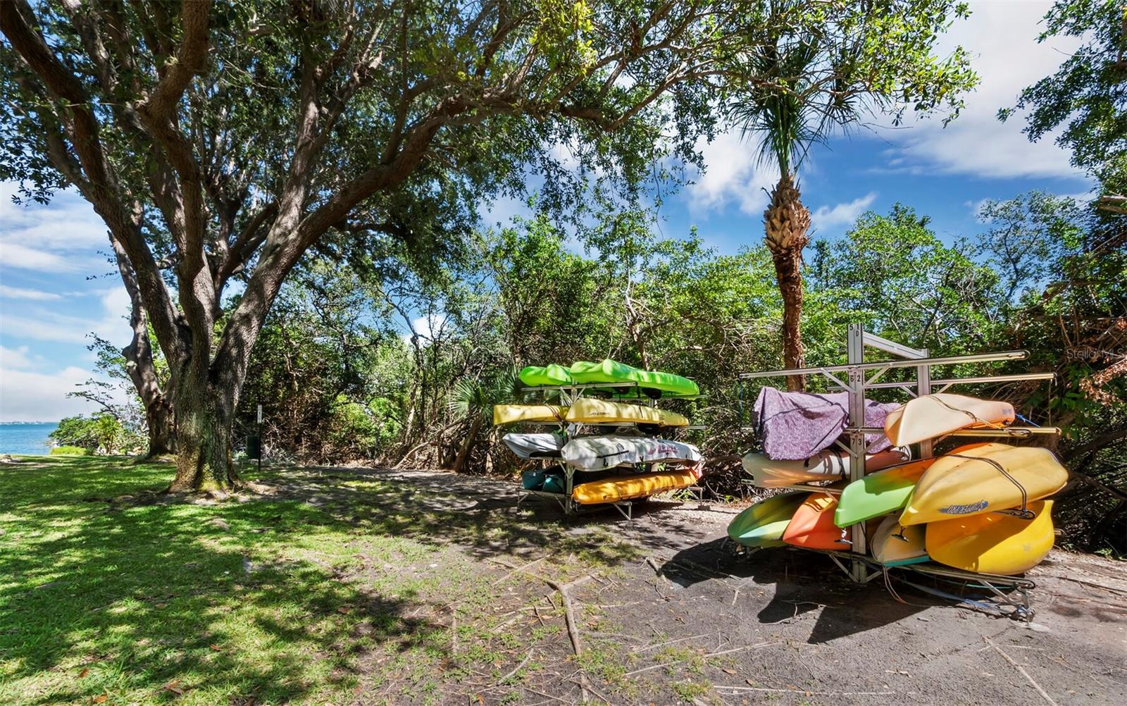 569 SUTTON PL, LONGBOAT KEY, FL, 34228