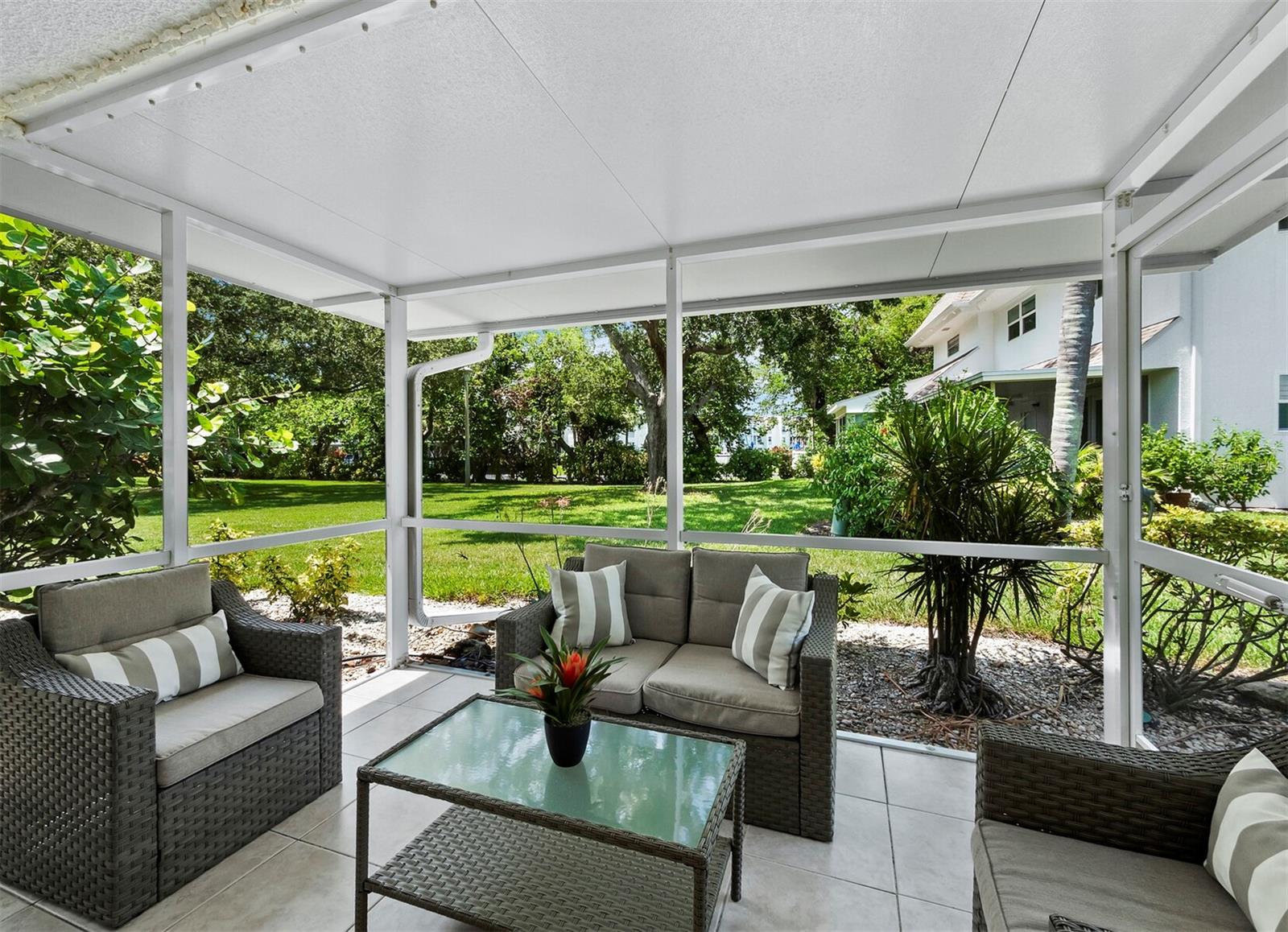 569 SUTTON PL, LONGBOAT KEY, FL, 34228