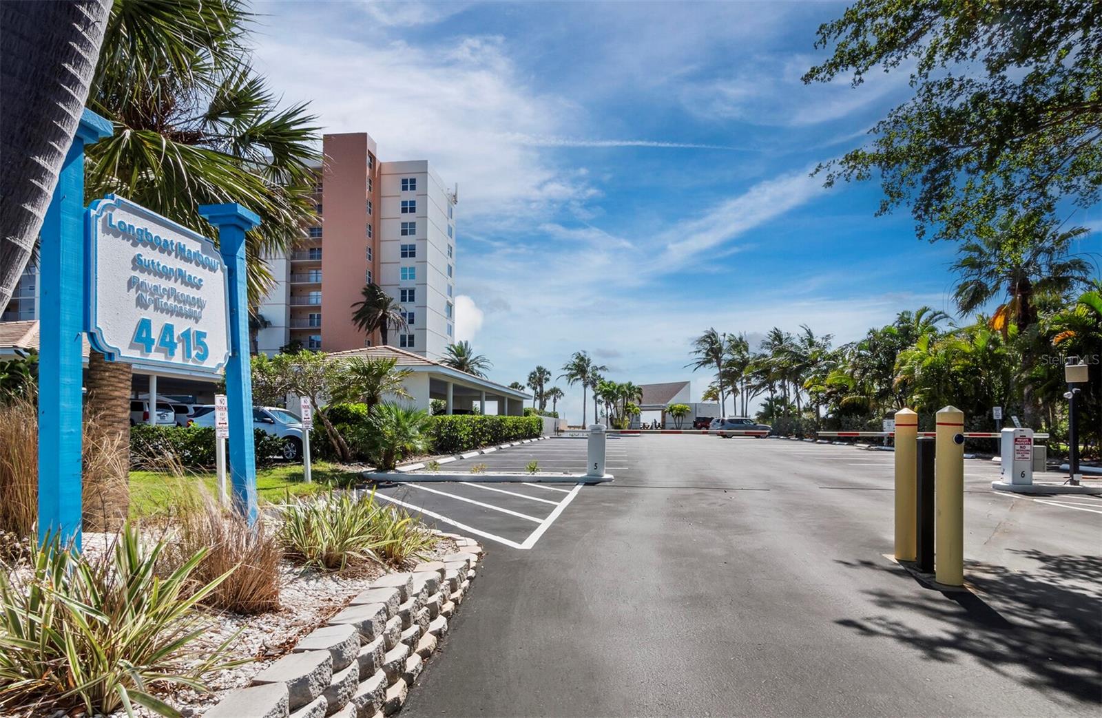 569 SUTTON PL, LONGBOAT KEY, FL, 34228