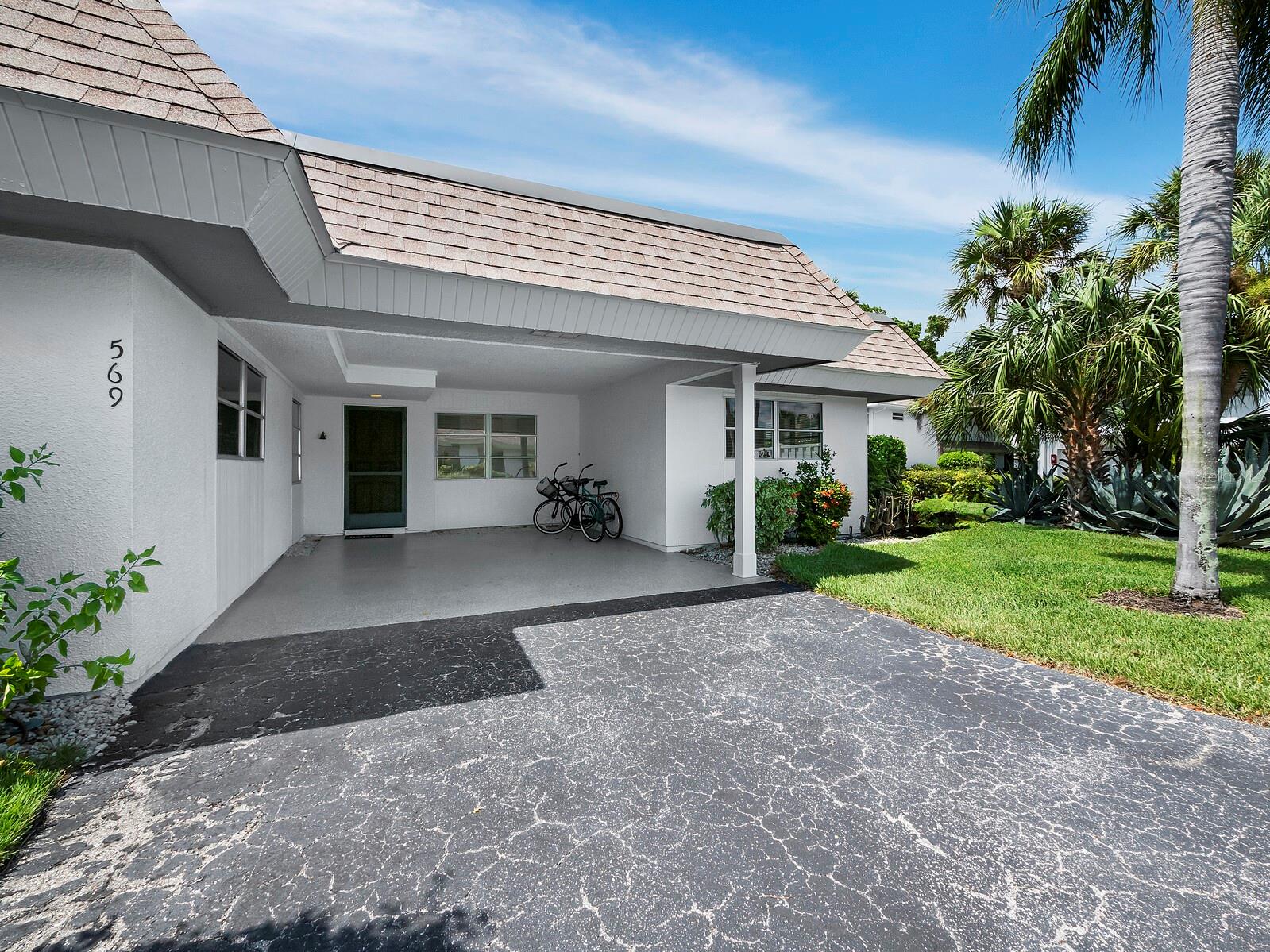569 SUTTON PL, LONGBOAT KEY, FL, 34228
