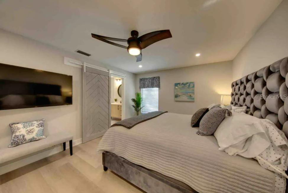 2428 WHIPPOORWILL CIR, SARASOTA, FL, 34231