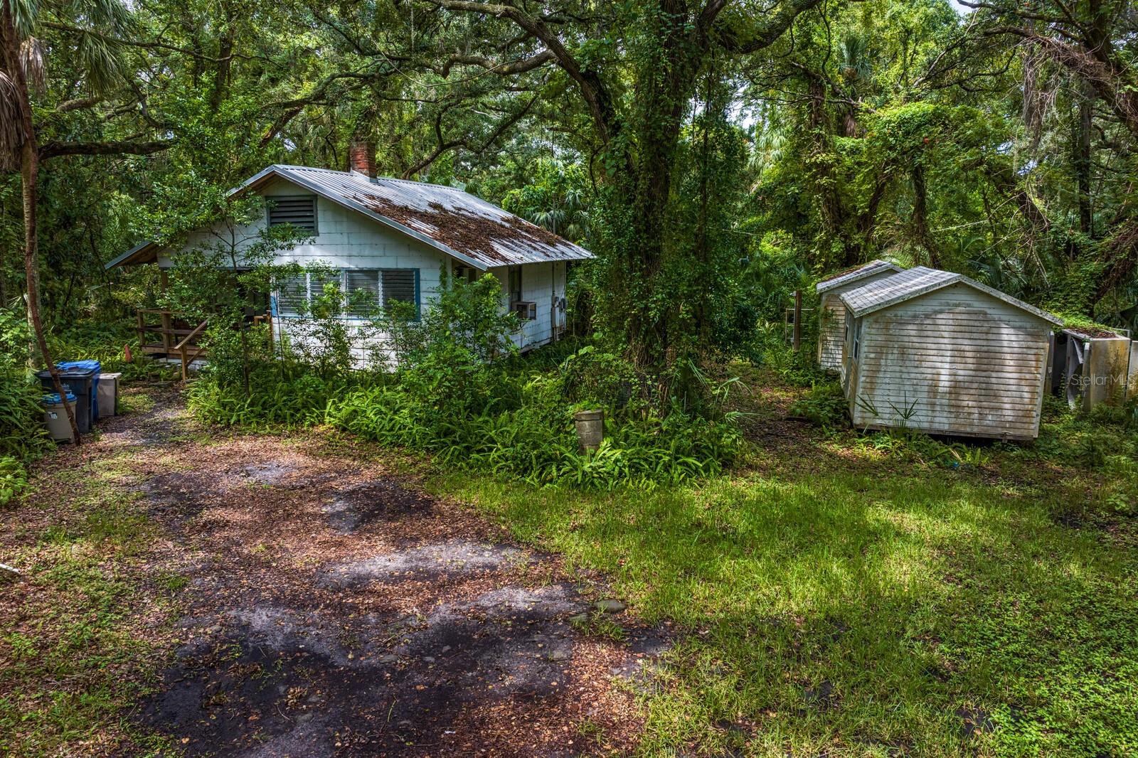 8004 BAY DR, TAMPA, FL, 33635