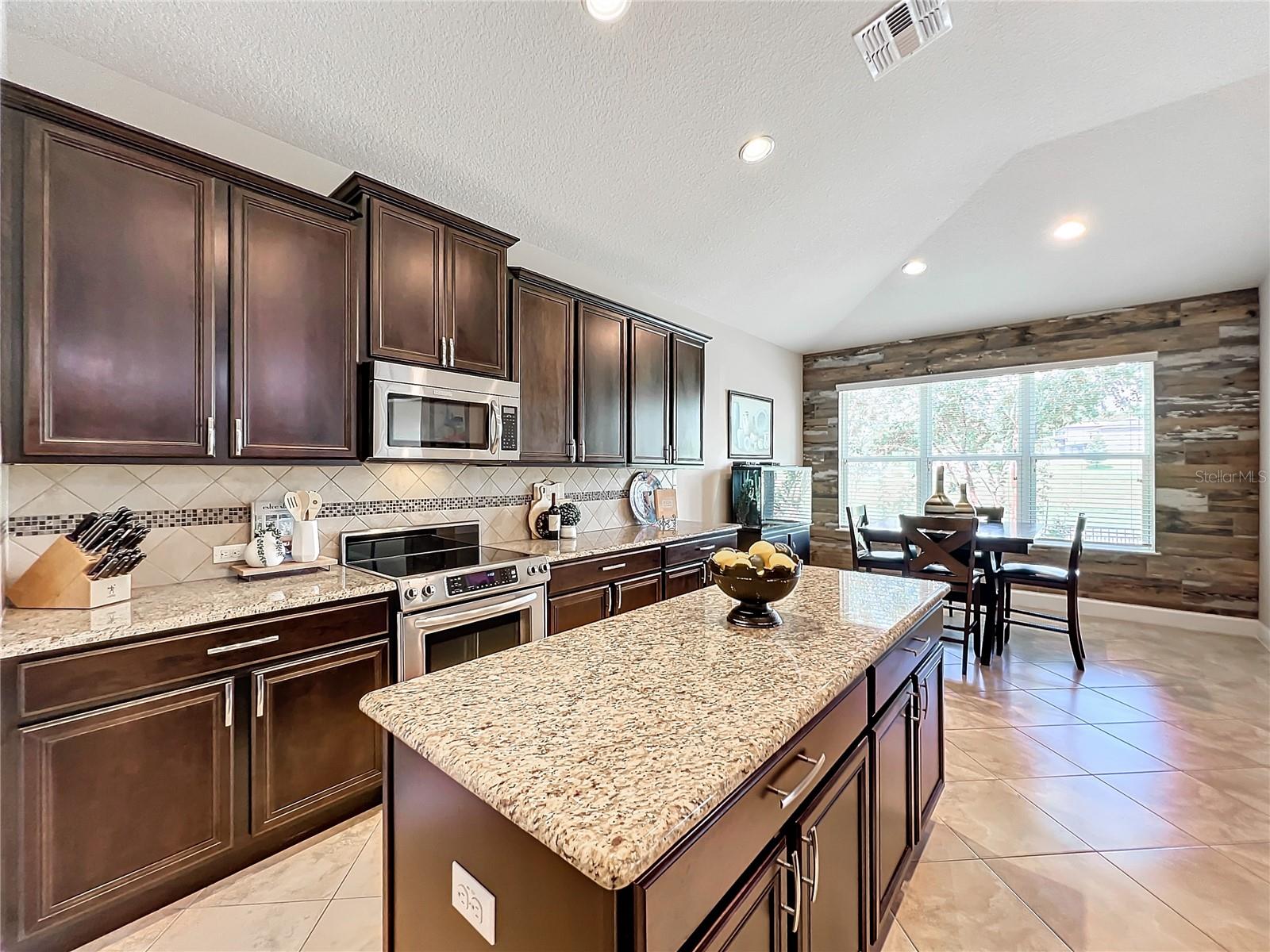 30115 KLADRUBY PT, MOUNT DORA, FL, 32757