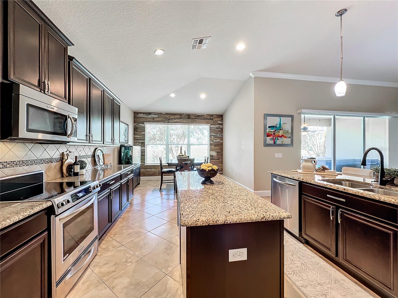 30115 KLADRUBY PT, MOUNT DORA, FL, 32757