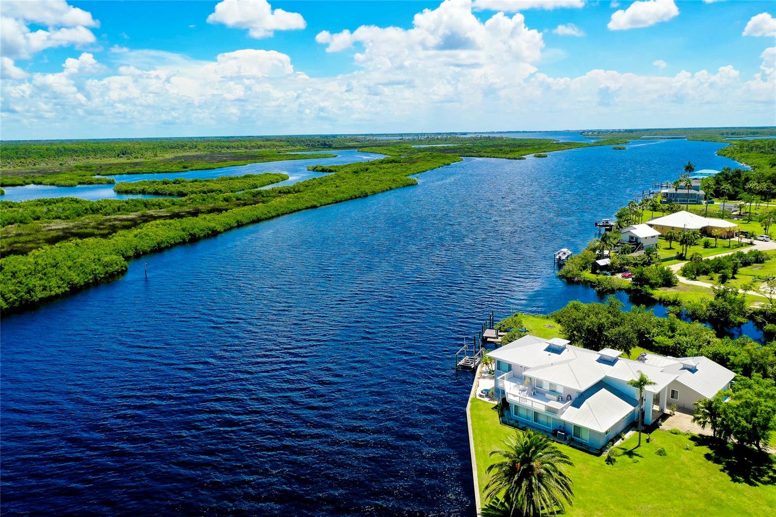 9027 E RIVER RD, VENICE, FL, 34293