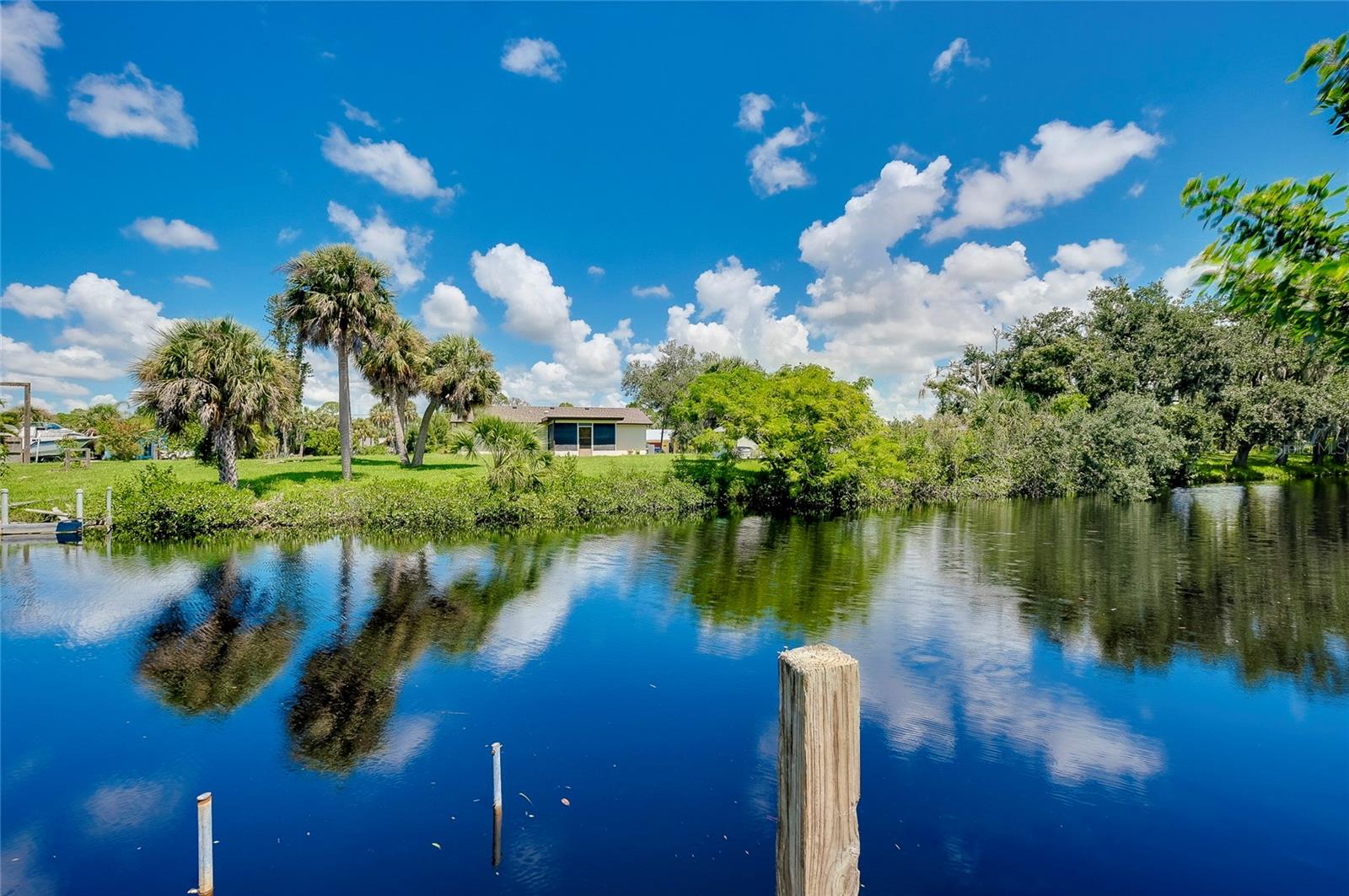 9027 E RIVER RD, VENICE, FL, 34293