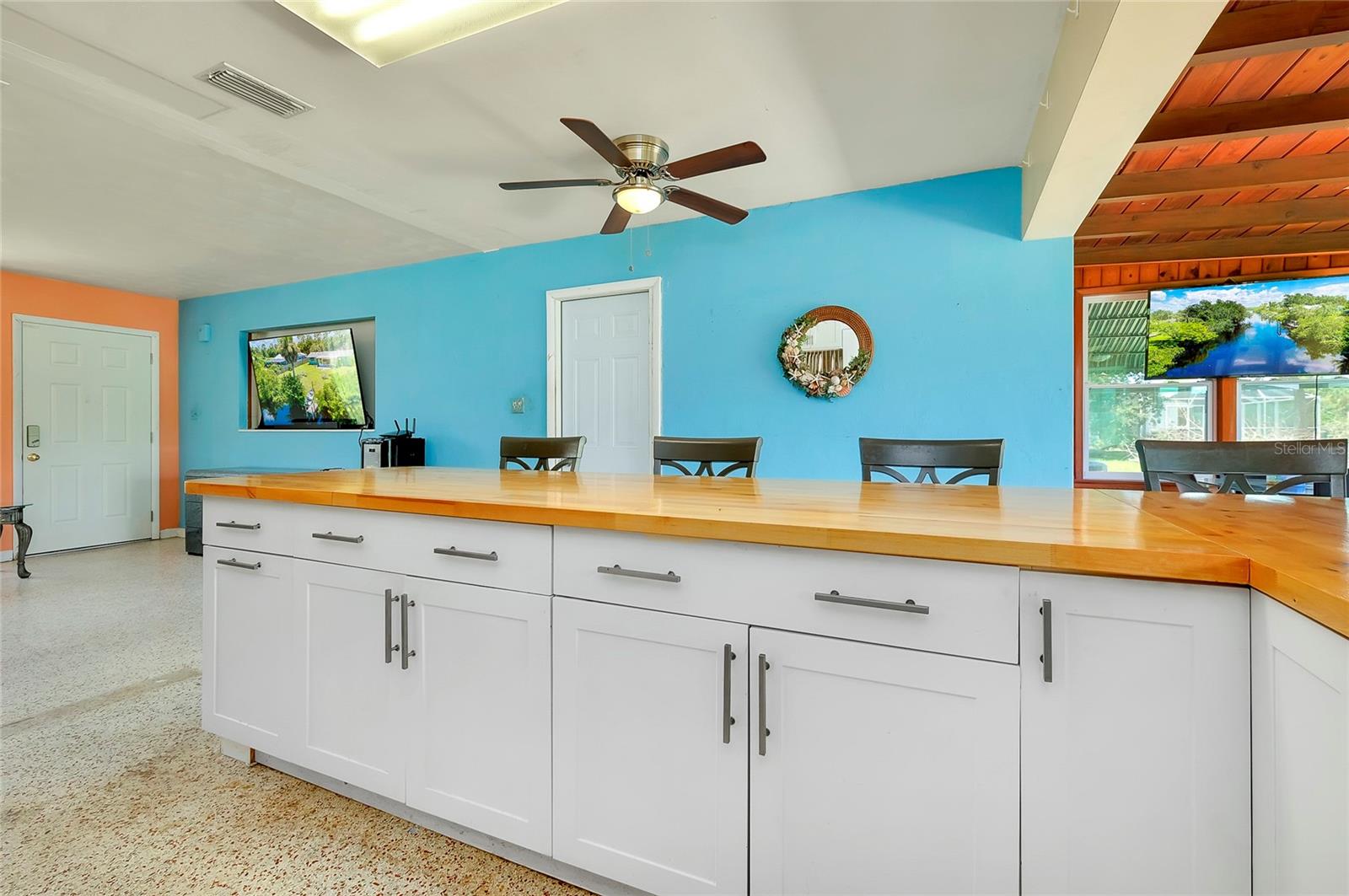 9027 E RIVER RD, VENICE, FL, 34293