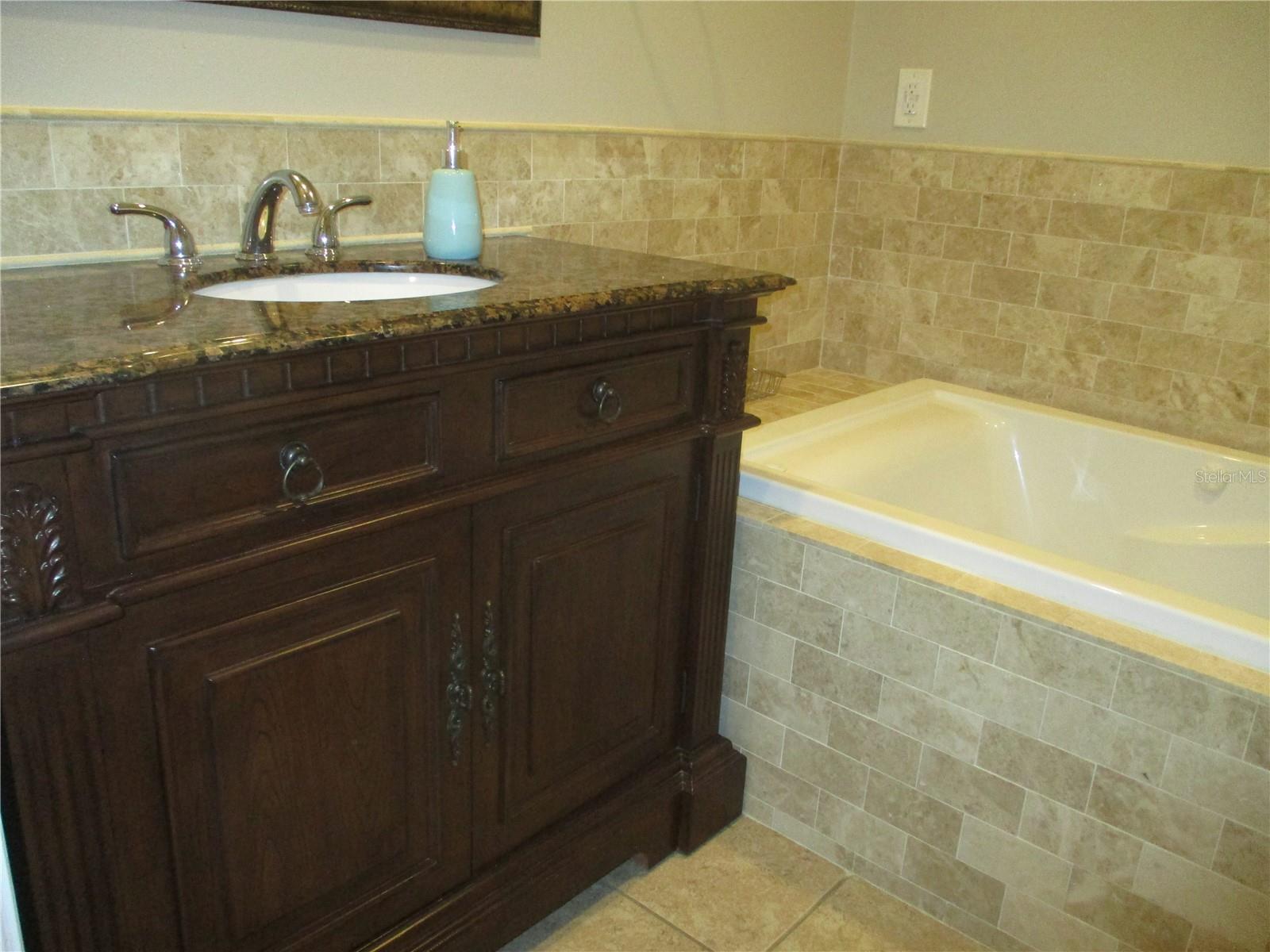 1765 ATRIUM DR, SUN CITY CENTER, FL, 33573