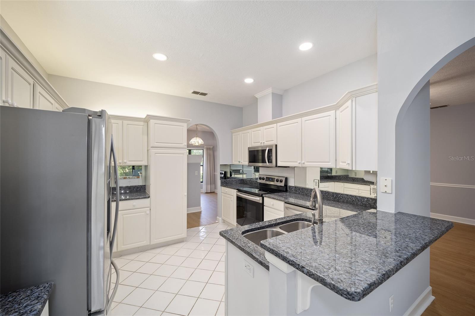 3025 W BERMUDA DUNES DR, LECANTO, FL, 34461