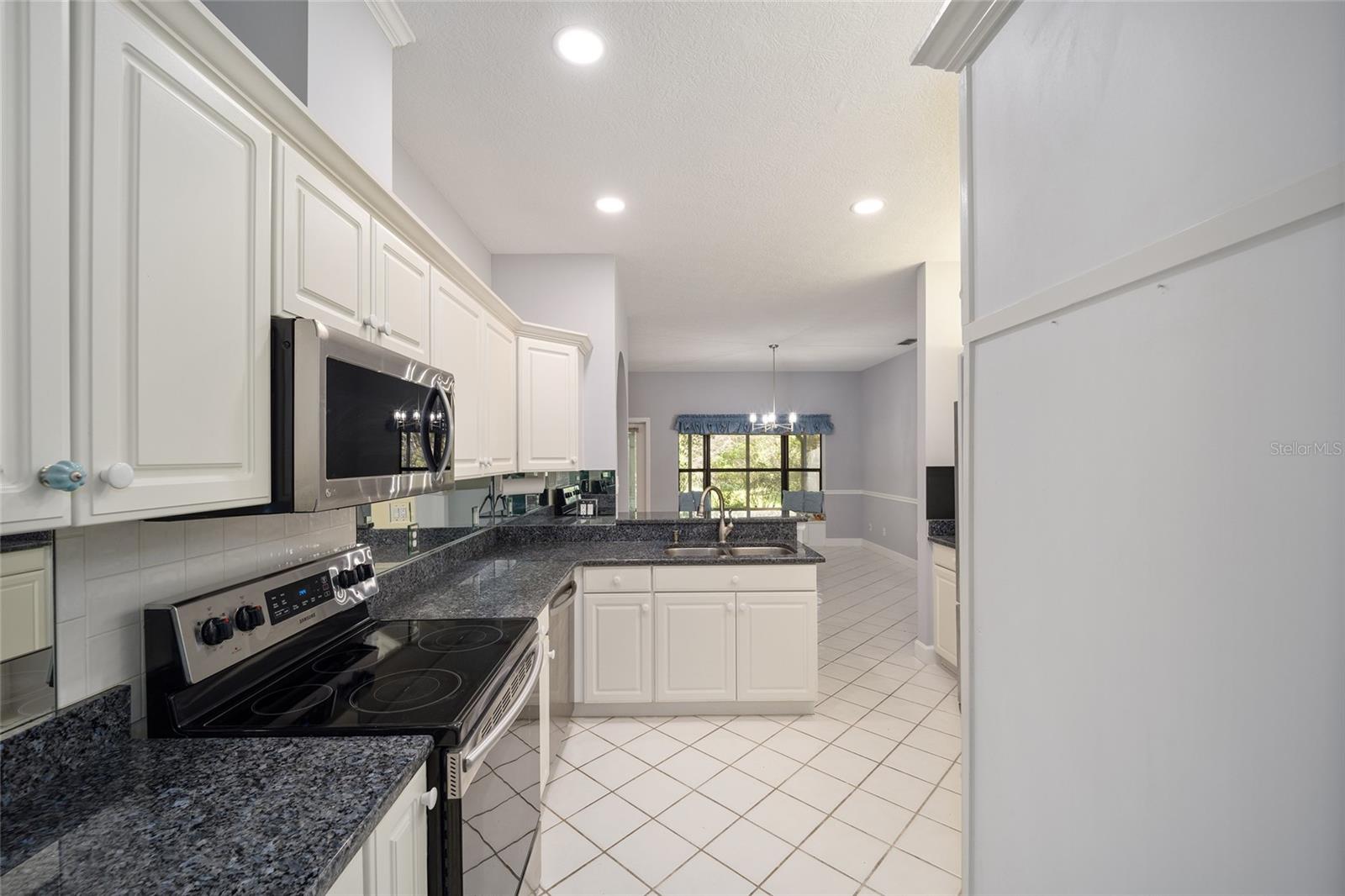3025 W BERMUDA DUNES DR, LECANTO, FL, 34461