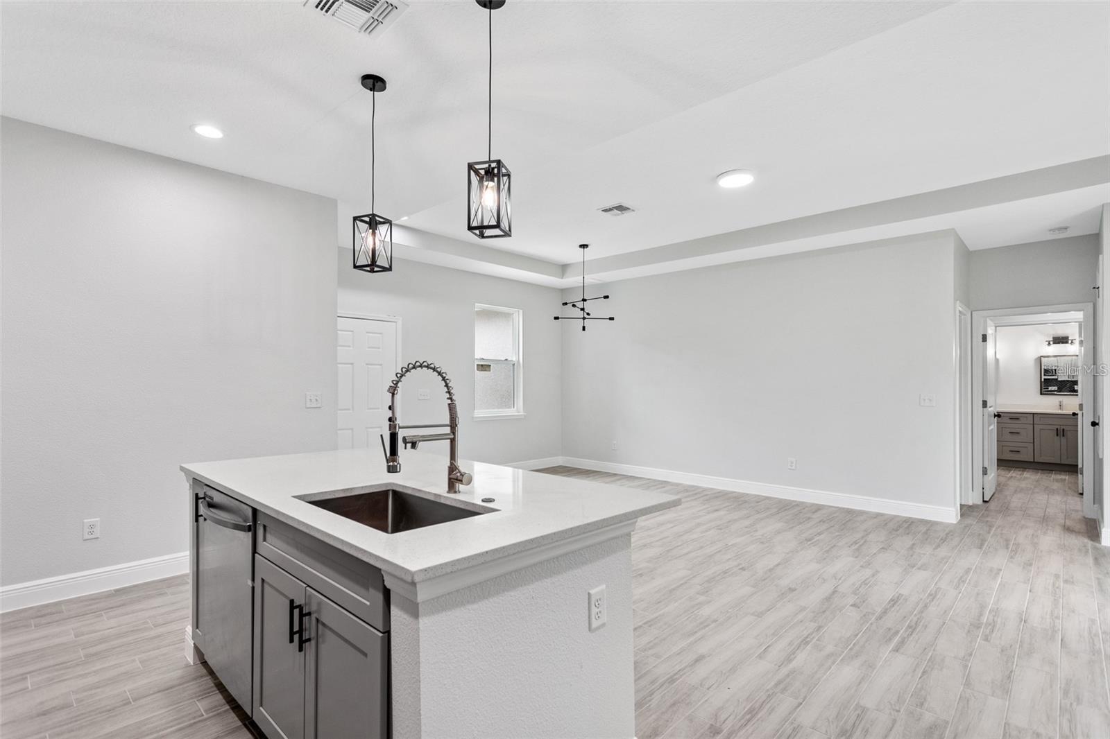 971 11TH AVE, DELAND, FL, 32724