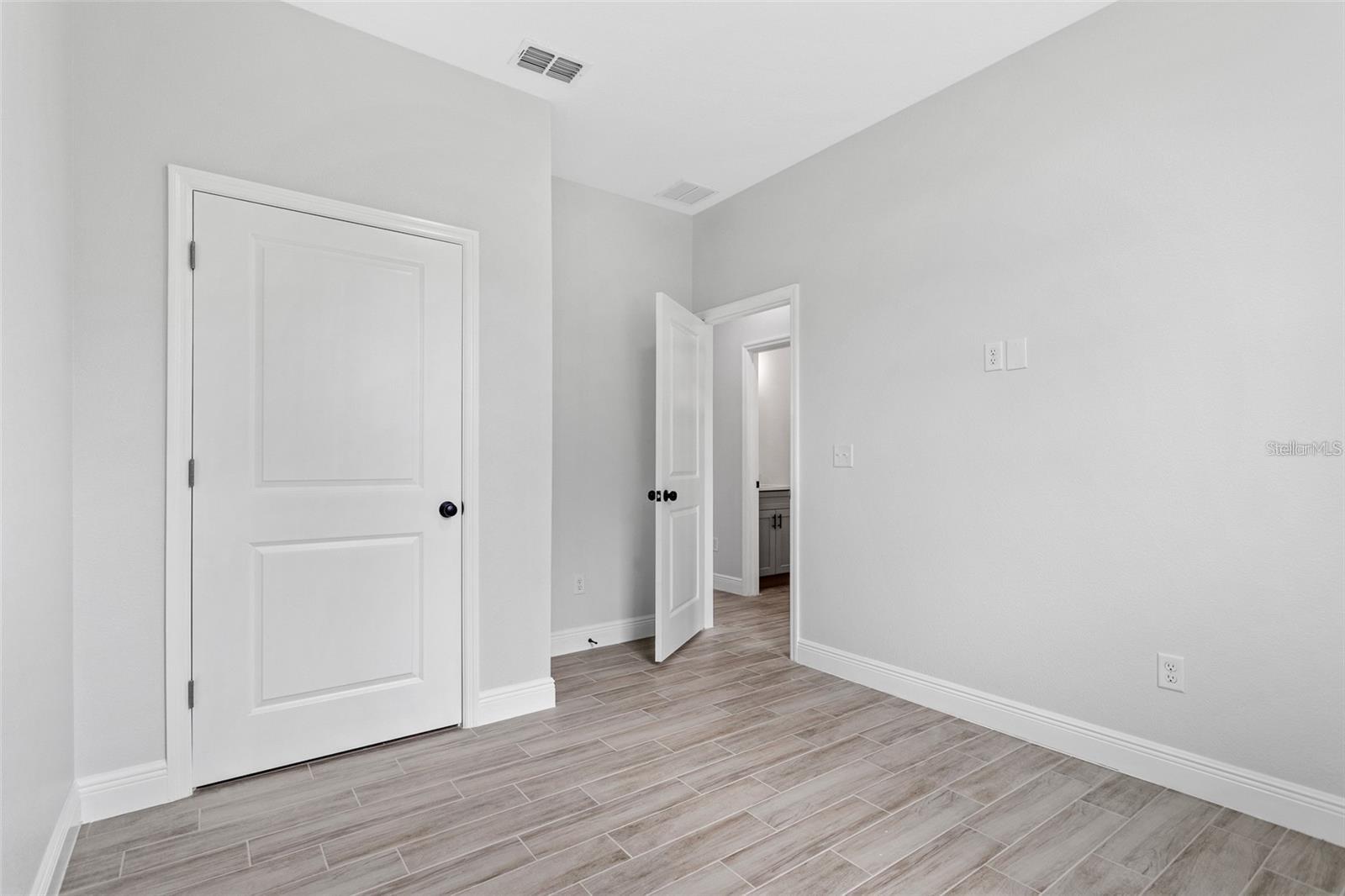 971 11TH AVE, DELAND, FL, 32724