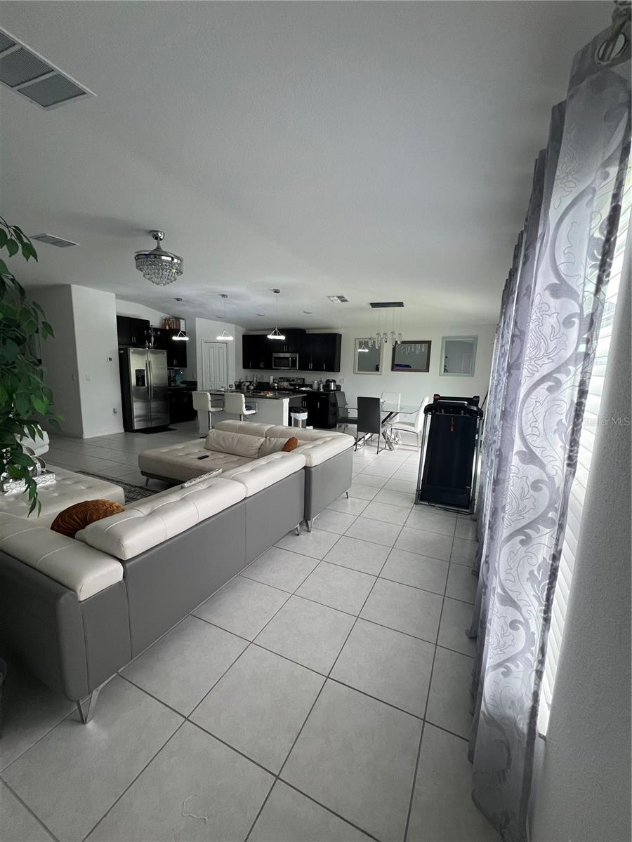 1231 TAHITIAN SUNRISE DR, PLANT CITY, FL, 33565