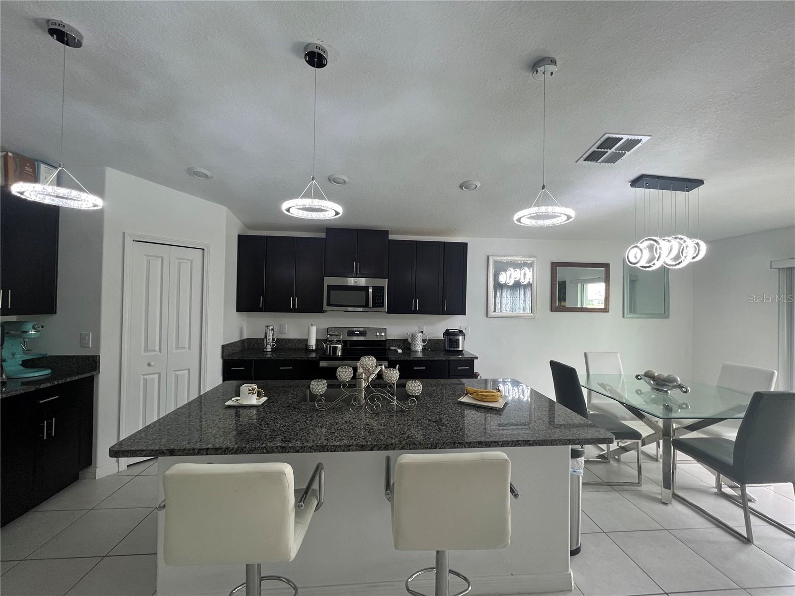 1231 TAHITIAN SUNRISE DR, PLANT CITY, FL, 33565