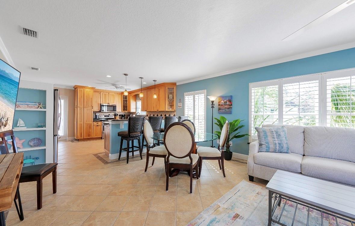 213 75TH ST, HOLMES BEACH, FL, 34217