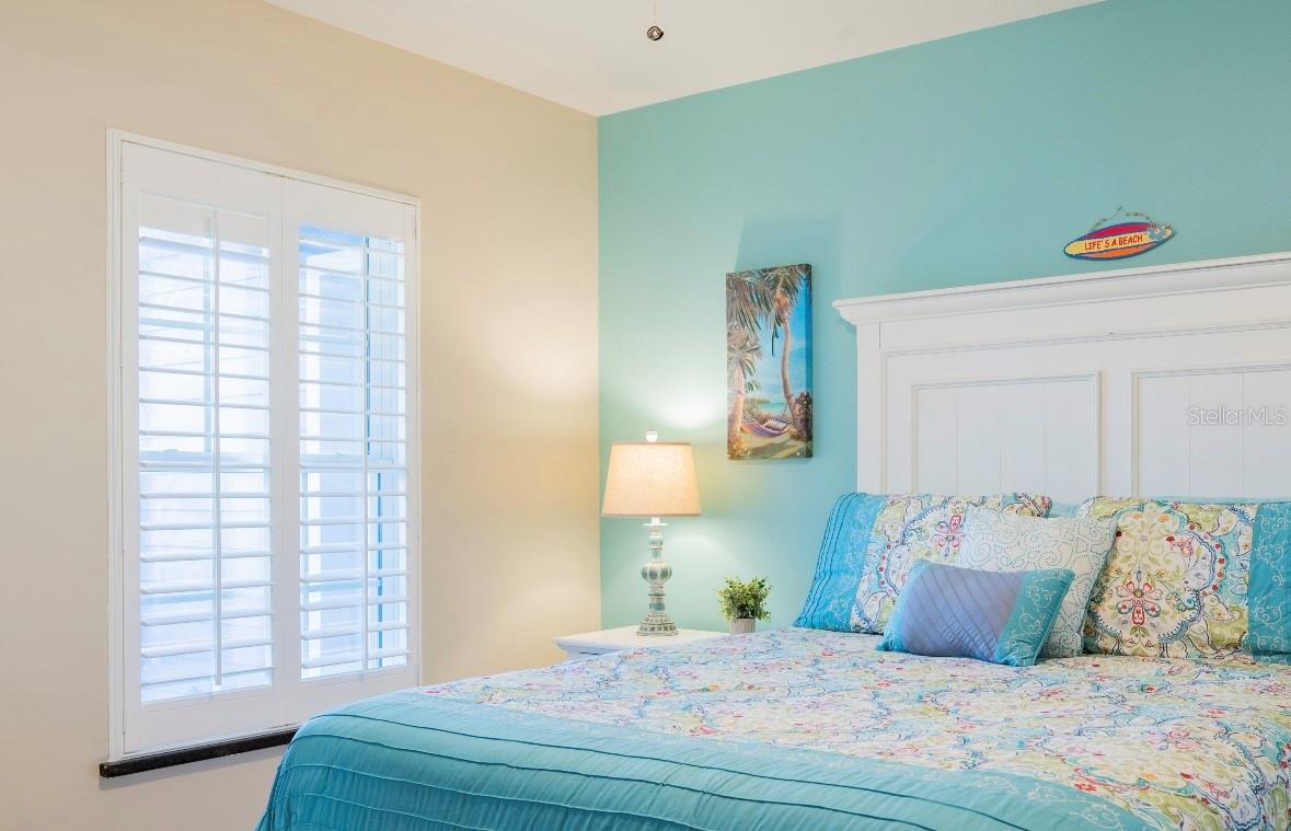 213 75TH ST, HOLMES BEACH, FL, 34217