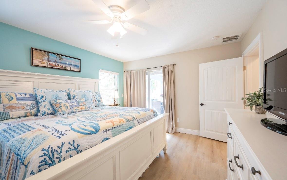 213 75TH ST, HOLMES BEACH, FL, 34217