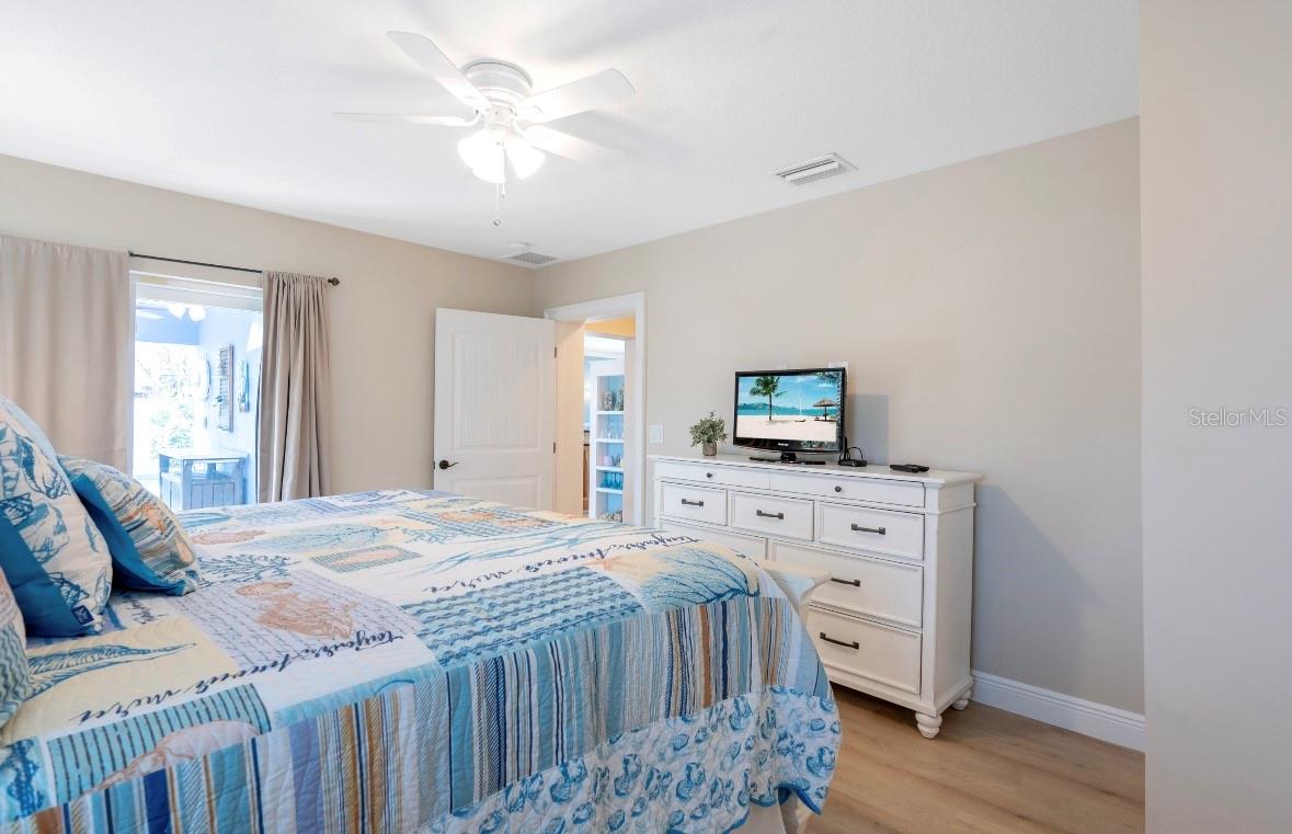 213 75TH ST, HOLMES BEACH, FL, 34217