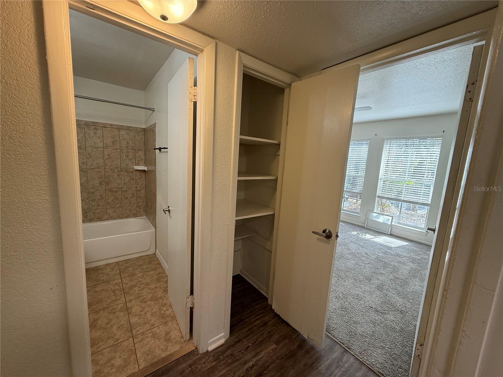 2020 CONTINENTAL AVE #104, TALLAHASSEE, FL, 32304