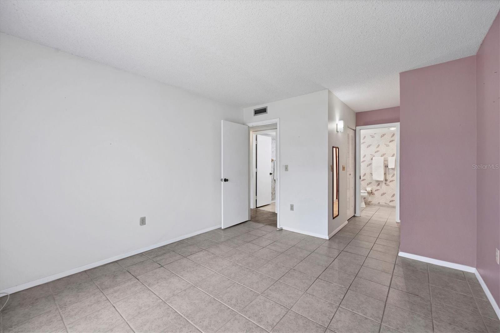 2300 AARON ST #113, PORT CHARLOTTE, FL, 33952