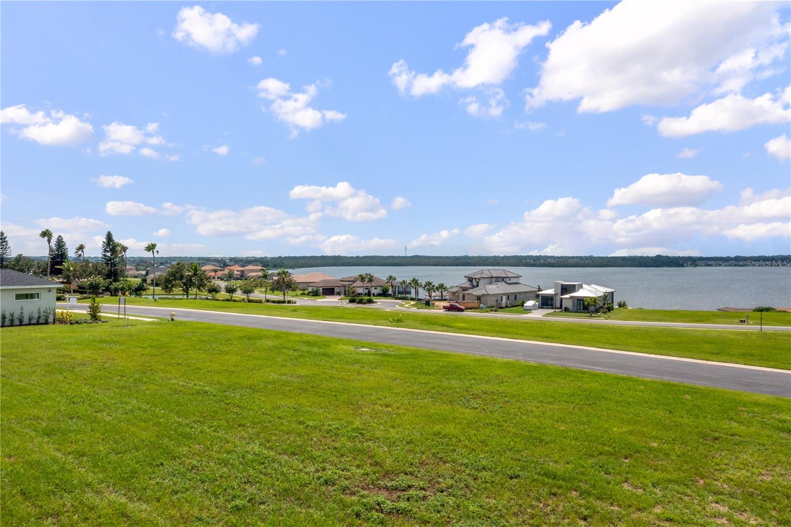 831 WATERFERN TRAIL DR, AUBURNDALE, FL, 33823
