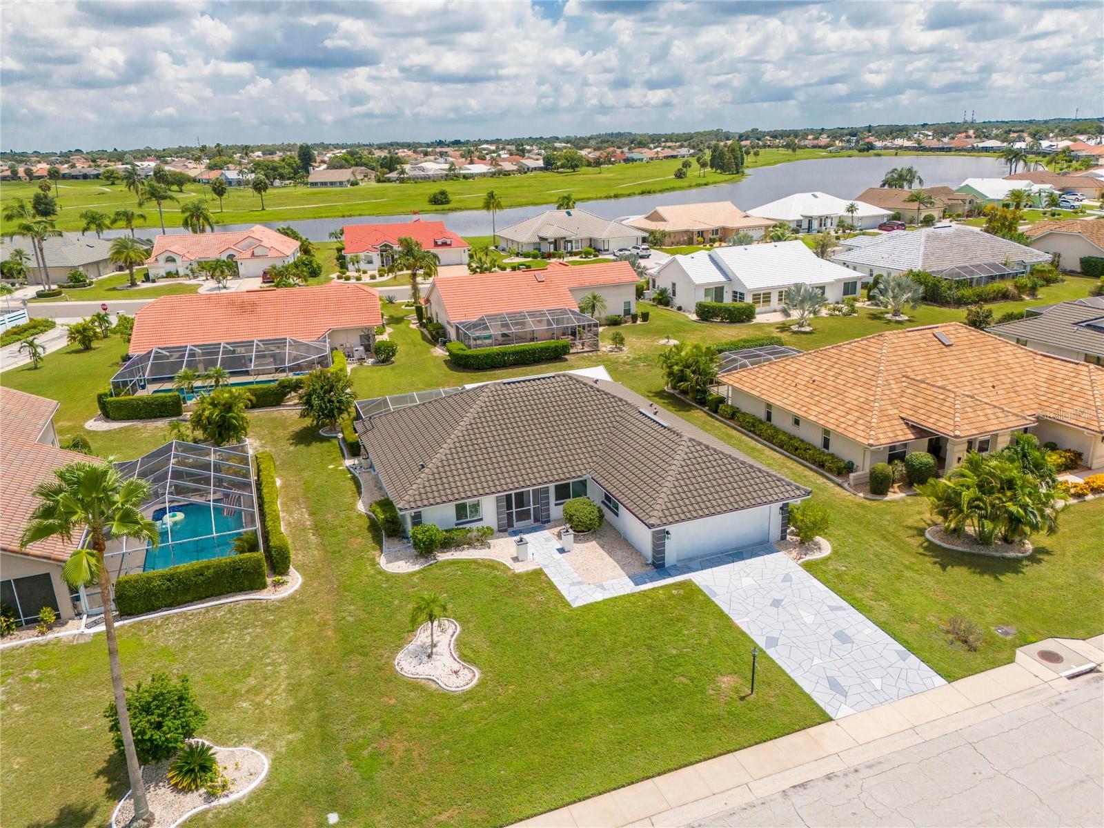 2028 BERRY ROBERTS DR #52, SUN CITY CENTER, FL, 33573