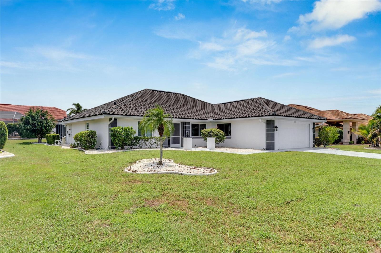 2028 BERRY ROBERTS DR #52, SUN CITY CENTER, FL, 33573