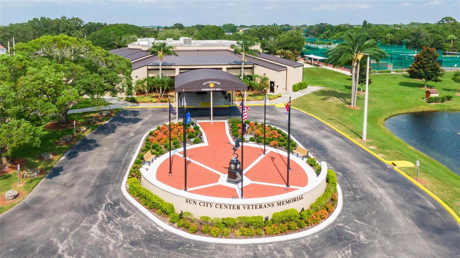 2028 BERRY ROBERTS DR #52, SUN CITY CENTER, FL, 33573