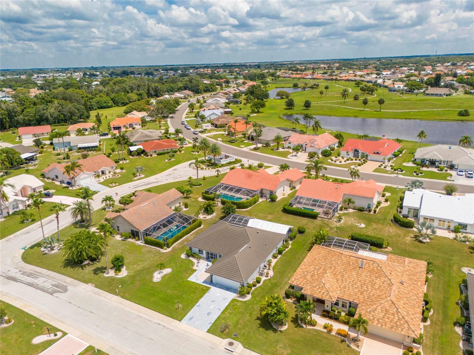 2028 BERRY ROBERTS DR #52, SUN CITY CENTER, FL, 33573