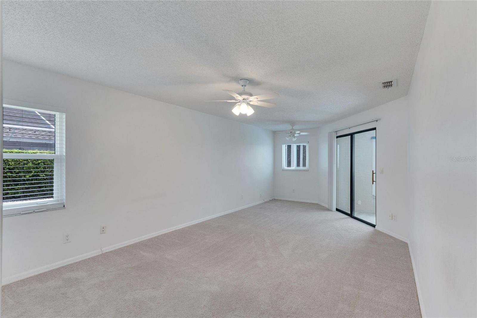 2028 BERRY ROBERTS DR #52, SUN CITY CENTER, FL, 33573