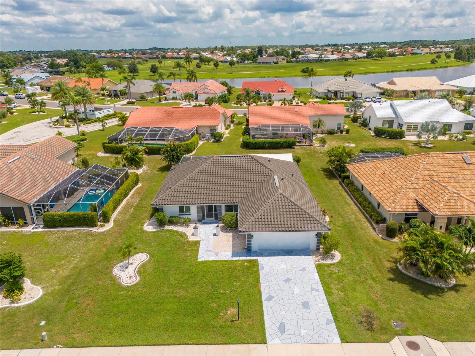 2028 BERRY ROBERTS DR #52, SUN CITY CENTER, FL, 33573