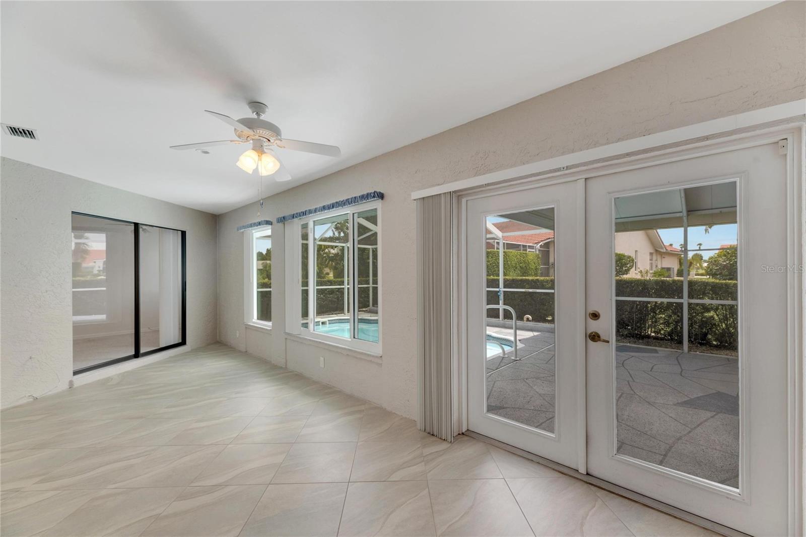 2028 BERRY ROBERTS DR #52, SUN CITY CENTER, FL, 33573