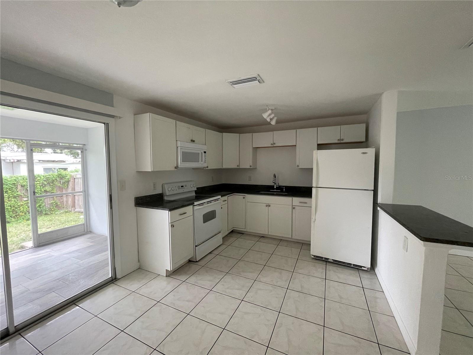1304 AMBLE LN, CLEARWATER, FL, 33755