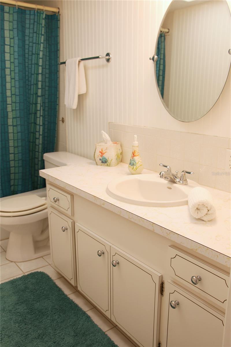 221 MALVERN DR, VENICE, FL, 34293