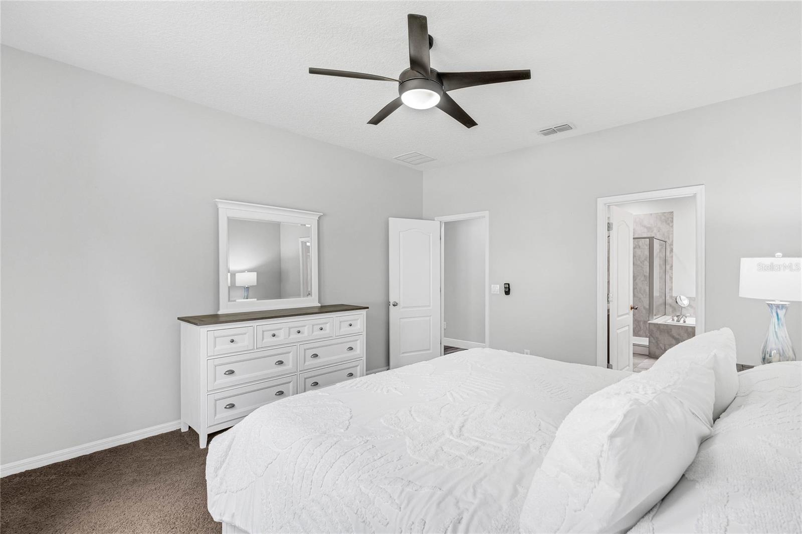 1126 WHITEWATER BAY DR, GROVELAND, FL, 34736