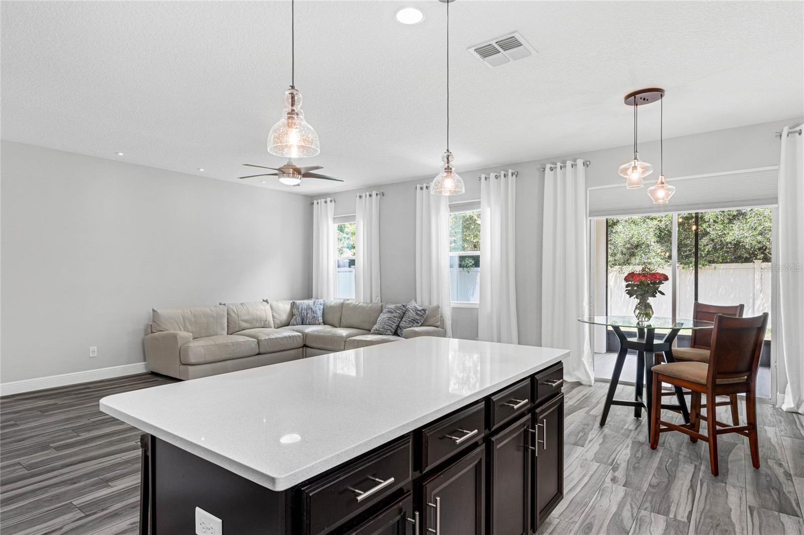 1126 WHITEWATER BAY DR, GROVELAND, FL, 34736